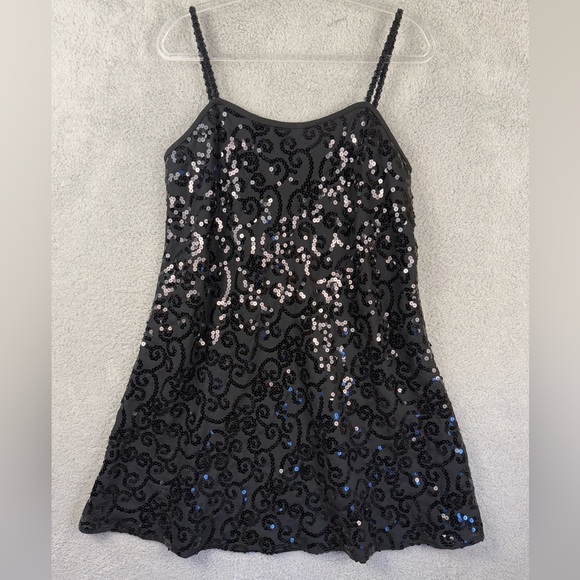 Liz Claiborne Dresses & Skirts - Liz Claiborne sequined little black dress size 12 cocktail dress prom